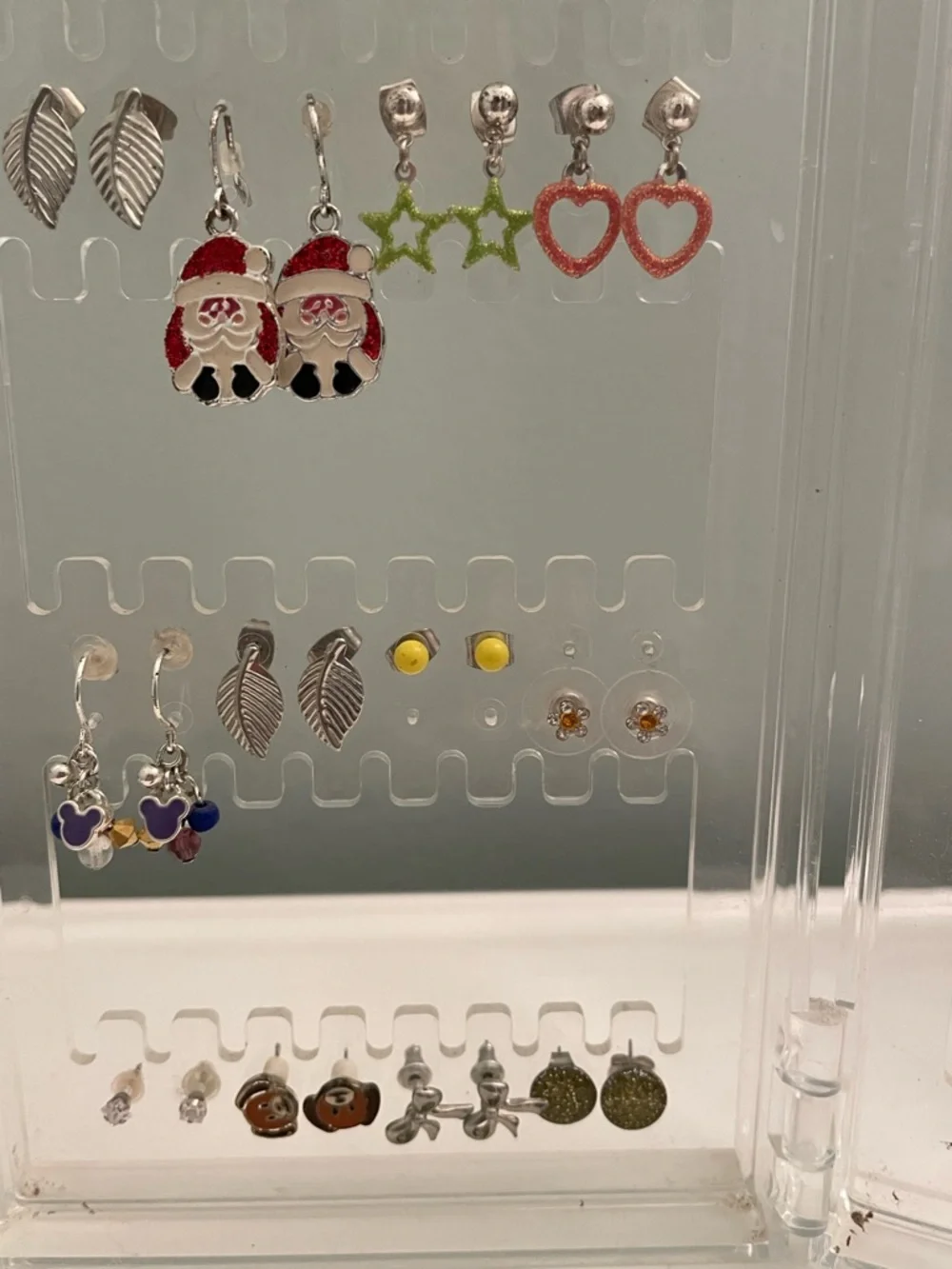20 pairs children earrings & clear Acrylic Organizer, Multiple Transparent